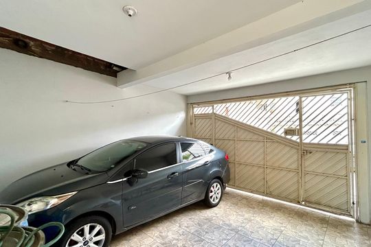 Garagem de casa à venda com 2 quartos, 125m² em Jardim Oliveira, Guarulhos