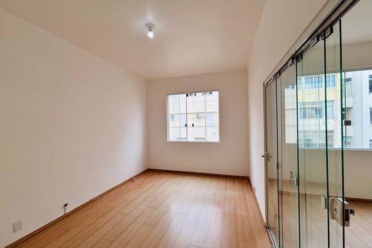 Apartamento à venda com 3 quartos, 130m² em Copacabana, Rio de Janeiro