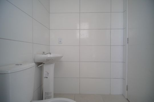 Banheiro de apartamento para alugar com 2 quartos, 46m² em Canudos, Novo Hamburgo