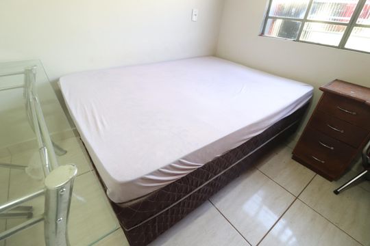Quarto de kitnet/studio para alugar com 1 quarto, 25m² em Brasil, Uberlândia