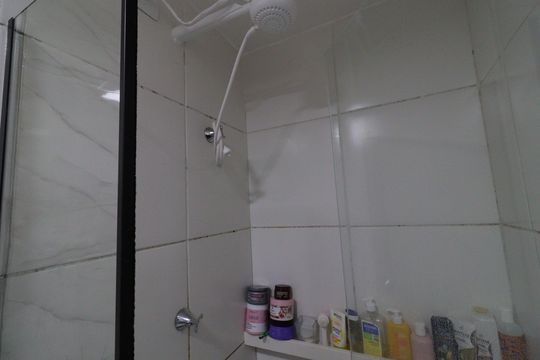 Banheiro de apartamento à venda com 2 quartos, 34m² em Socorro, São Paulo