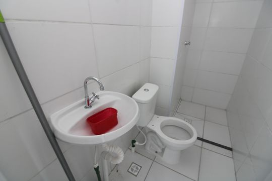 Banheiro de apartamento para alugar com 2 quartos, 35m² em Vila Ré, São Paulo