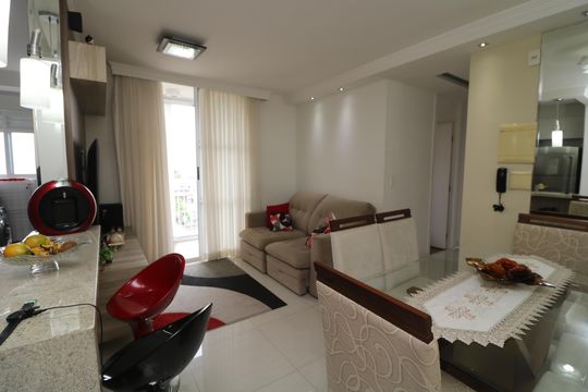 Apartamento à venda com 2 quartos, 51m² em Vila Antonieta, São Paulo