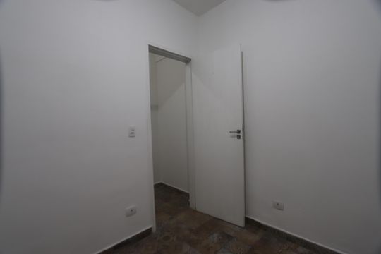 Quarto 2 de casa para alugar com 2 quartos, 80m² em Chácara Mafalda, São Paulo