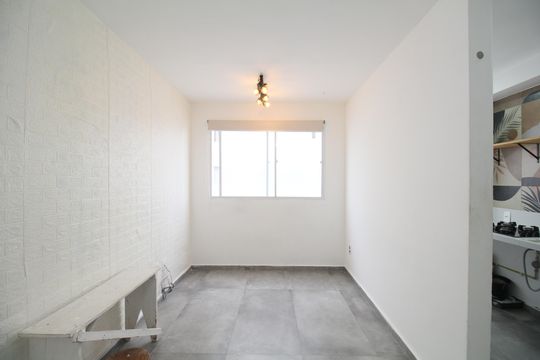 Apartamento para alugar com 2 quartos, 44m² em Jardim Maria Duarte, São Paulo