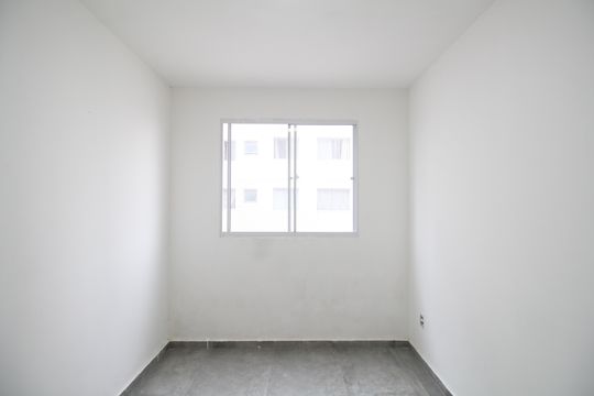 Quarto 2 de apartamento para alugar com 2 quartos, 44m² em Jardim Maria Duarte, São Paulo