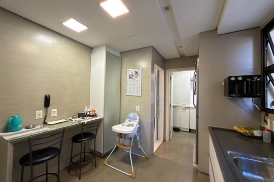Cozinha  de apartamento à venda com 4 quartos, 162m² em Águas Claras, Brasília