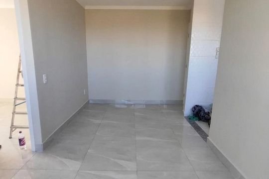 Sala de apartamento à venda com 2 quartos, 42m² em Jardim do Lago, Osasco