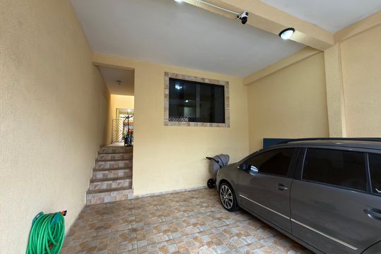 Garagem de casa à venda com 3 quartos, 190m² em Montanhão, São Bernardo do Campo