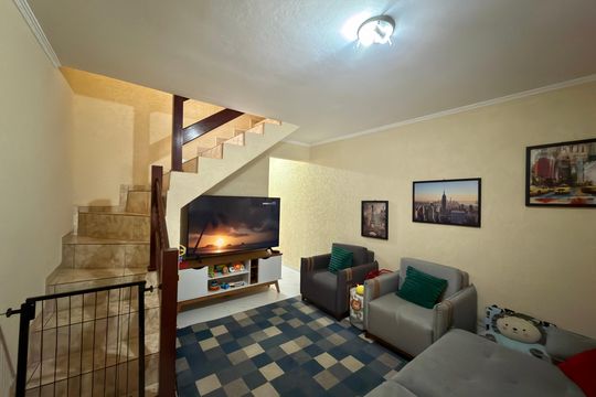Casa à venda com 3 quartos, 190m² em Montanhão, São Bernardo do Campo