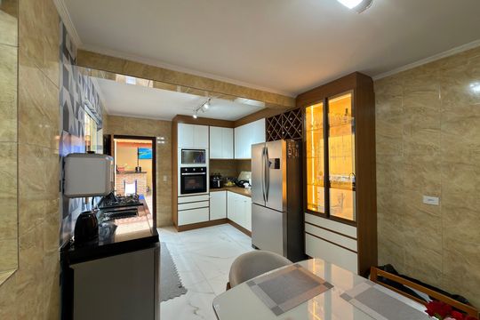 Copa/Cozinha de casa à venda com 3 quartos, 190m² em Montanhão, São Bernardo do Campo