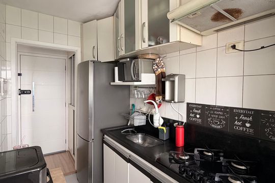 Cozinha  de apartamento à venda com 2 quartos, 52m² em Vila Arapua, São Bernardo do Campo