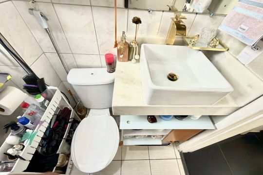 Banheiro Social de apartamento à venda com 2 quartos, 43m² em Industrial São Luiz, Contagem