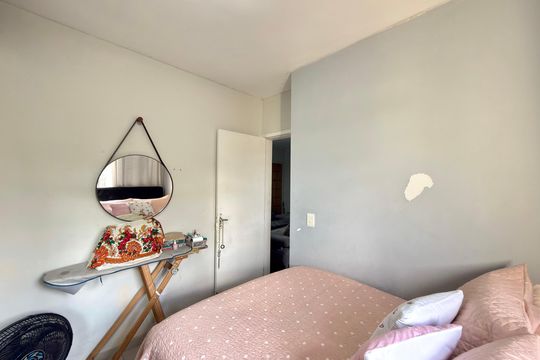 Quarto 2 de apartamento à venda com 2 quartos, 43m² em Industrial São Luiz, Contagem