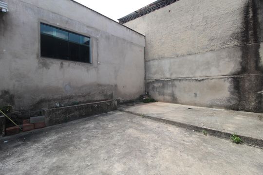 Quintal de casa para alugar com 3 quartos, 360m² em Rio Branco, Belo Horizonte