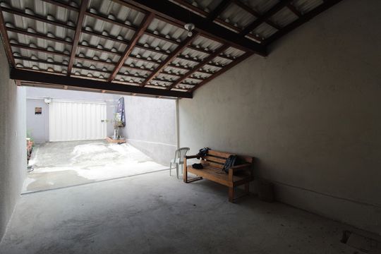 Garagem de casa para alugar com 3 quartos, 360m² em Rio Branco, Belo Horizonte