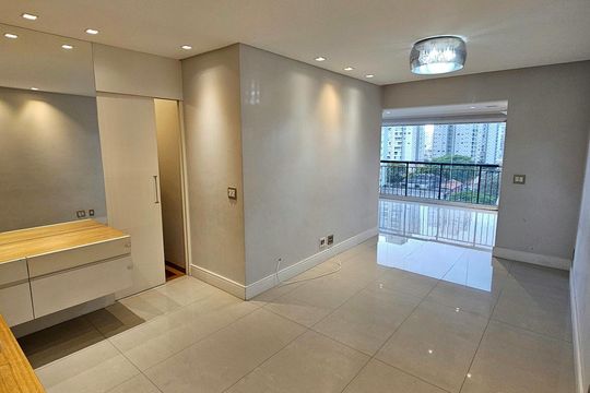 Apartamento à venda com 3 quartos, 94m² em Vila Romana, São Paulo