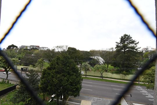 Vista da Sala de apartamento à venda com 2 quartos, 77m² em Bacacheri, Curitiba