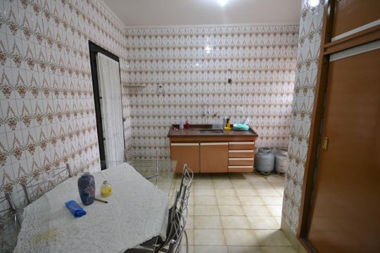 Cozinha de casa à venda com 3 quartos, 90m² em Conjunto Residencial Butanta, São Paulo