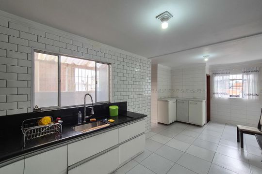 Cozinha de casa à venda com 4 quartos, 142m² em Bairro dos Casa, São Bernardo do Campo
