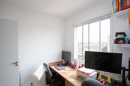 Quarto 2 de apartamento para alugar com 2 quartos, 43m² em Conceição, Diadema