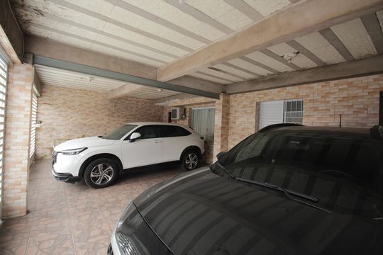 Garagem de casa de condomínio para alugar com 2 quartos, 145m² em Estuário, Santos