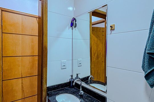 Banheiro de apartamento para alugar com 1 quarto, 38m² em Vila Nova Savoia, São Paulo