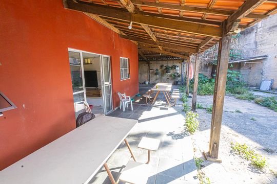 Varanda de casa para alugar com 3 quartos, 360m² em Minas Caixa, Belo Horizonte