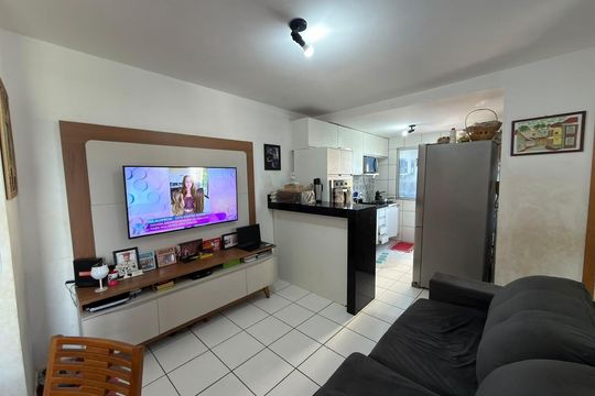 Apartamento à venda com 2 quartos, 74m² em Qs 303, Brasília