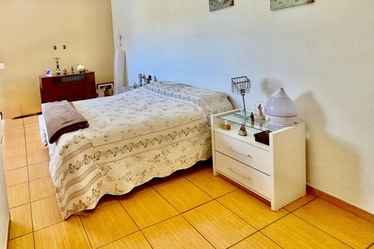 Suíte de casa à venda com 5 quartos, 220m² em Nova Floresta, Belo Horizonte
