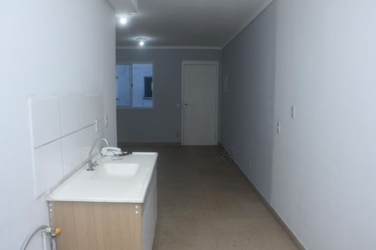 Cozinha de apartamento para alugar com 2 quartos, 49m² em Jardim Laranjeira, São Paulo