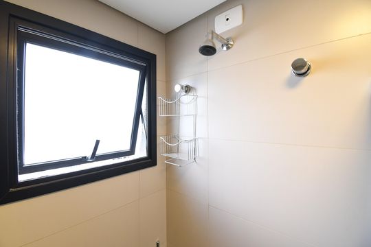Banheiro do Studio de apartamento à venda com 1 quarto, 22m² em Centro, Curitiba
