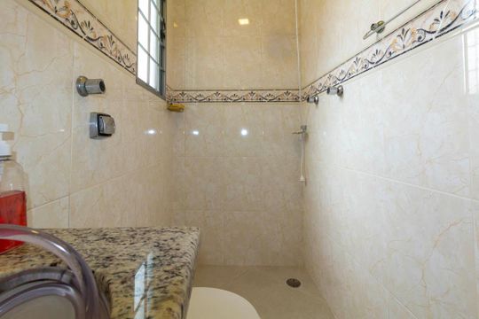 Banheiro 2 de casa de condomínio à venda com 2 quartos, 90m² em Chácara Seis de Outubro, São Paulo