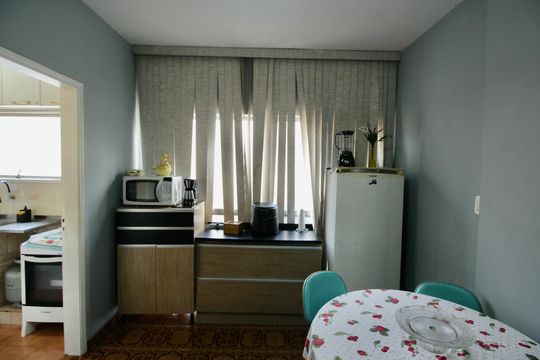 Cozinha e Área de Serviço de apartamento para alugar com 1 quarto, 50m² em Morro José Menino, Santos