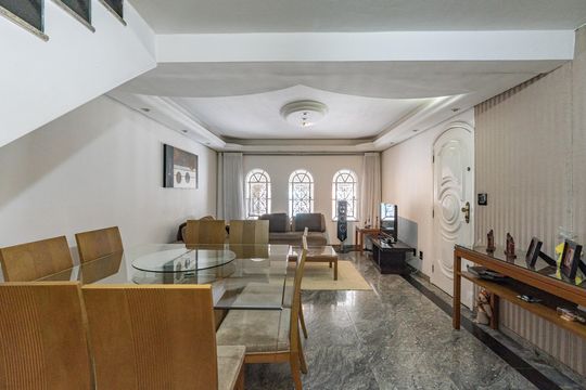 Casa à venda com 3 quartos, 180m² em Sacomã, São Paulo