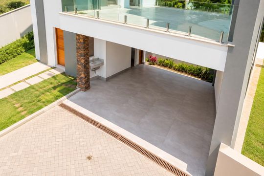 Garagem de casa de condomínio para alugar com 3 quartos, 335m² em Pedra Redonda, Porto Alegre