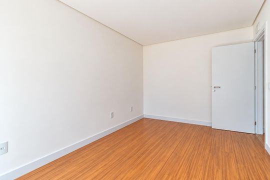 Quarto 3 de casa de condomínio para alugar com 3 quartos, 335m² em Pedra Redonda, Porto Alegre