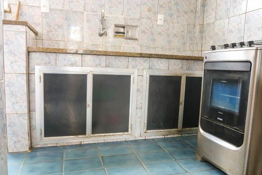 Cozinha de apartamento à venda com 3 quartos, 75m² em Inhaúma, Rio de Janeiro