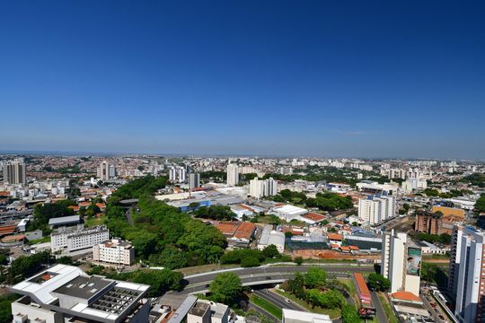 Sala - Vista de apartamento para alugar com 1 quarto, 46m² em Centro, Campinas