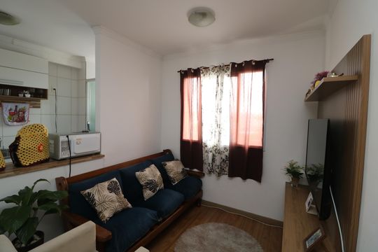 Sala de apartamento à venda com 2 quartos, 47m² em Itaquera, São Paulo