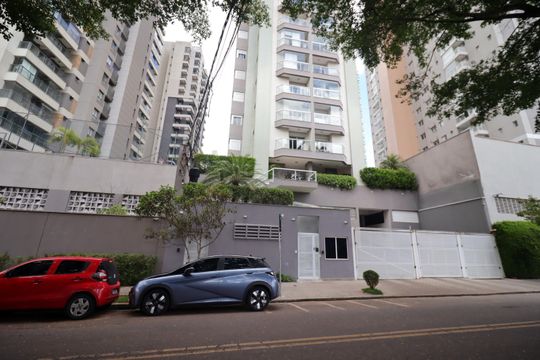 Fachada de apartamento para alugar com 3 quartos, 108m² em Vila Valparaíso, Santo André