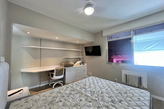 Quarto Suíte 2 de apartamento à venda com 2 quartos, 130m² em Joá, Rio de Janeiro