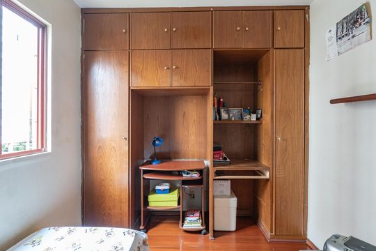Quarto 1 de apartamento à venda com 2 quartos, 54m² em Parque Bristol, São Paulo
