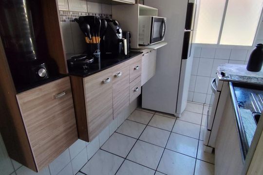 Cozinha de apartamento à venda com 2 quartos, 52m² em Casa Grande, Diadema