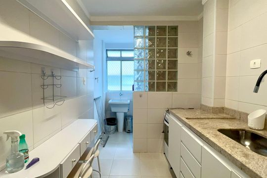 Cozinha de apartamento para alugar com 2 quartos, 75m² em Vila Madalena, São Paulo