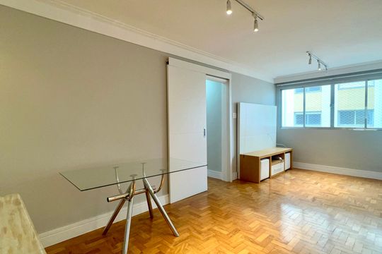 Sala de apartamento para alugar com 2 quartos, 75m² em Vila Madalena, São Paulo