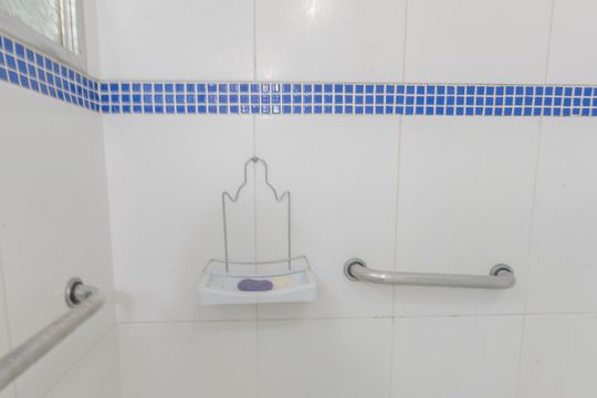 Banheiro de apartamento à venda com 3 quartos, 90m² em Centro, Campinas