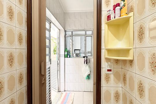 Banheiro de serviço de casa à venda com 3 quartos, 284m² em Vila Nossa Senhora do Retiro, São Paulo