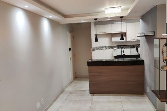 Sala de apartamento para alugar com 2 quartos, 88m² em Vila Bruna, São Paulo