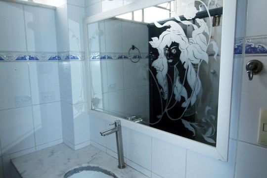 Banheiro de apartamento para alugar com 2 quartos, 63m² em Irajá, Rio de Janeiro